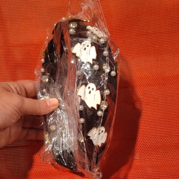 Black Headband with Ghost and Pearl Accents - Picture 1 of 2